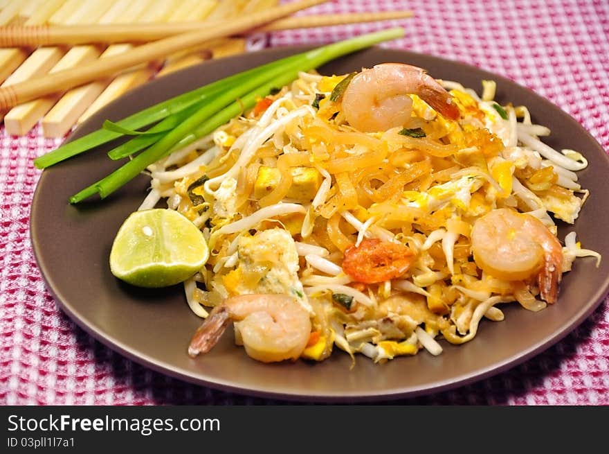 Thai Stir Fried Noodles