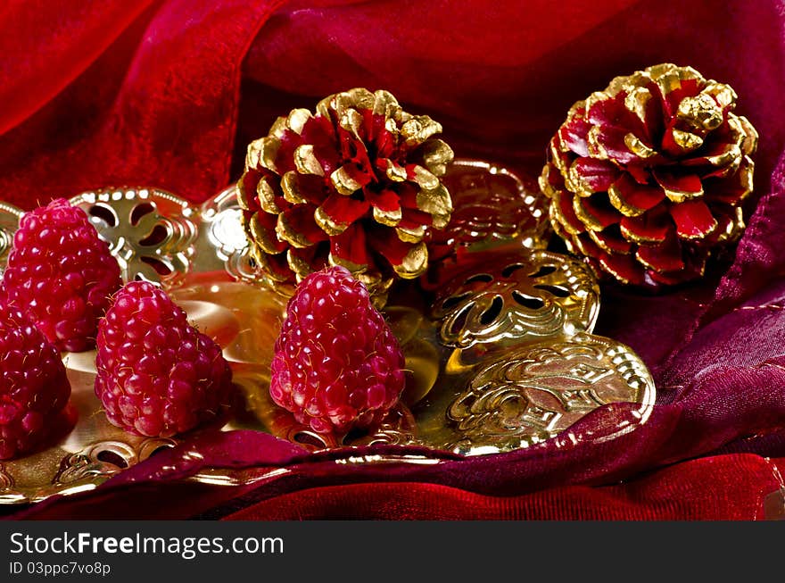 Fruit bowl with fruit