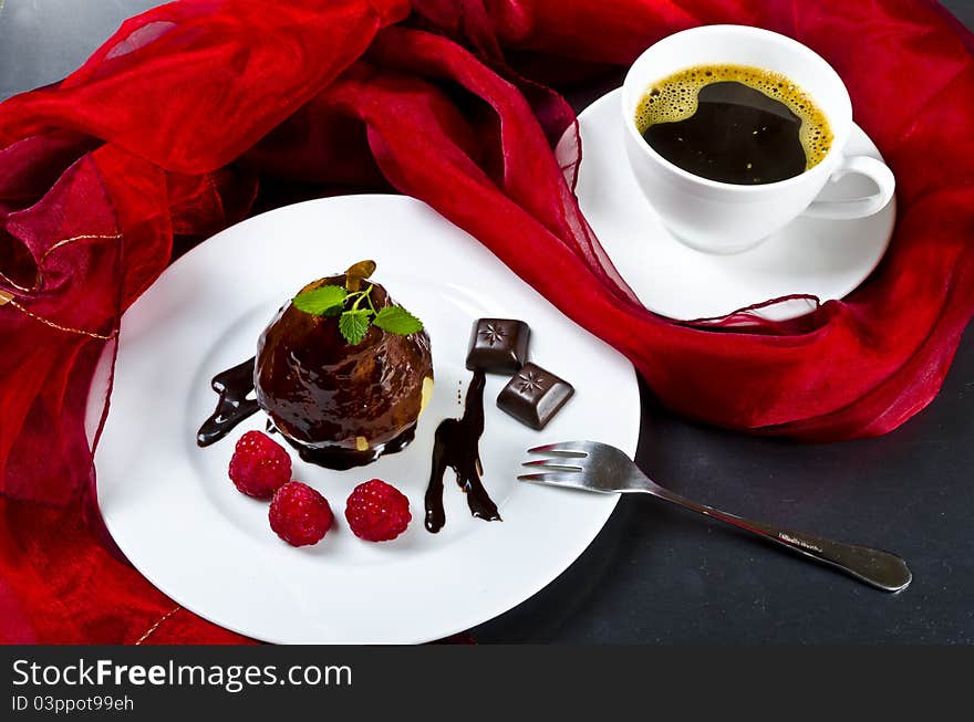 Poire Belle Helene Mit Kaffetasse