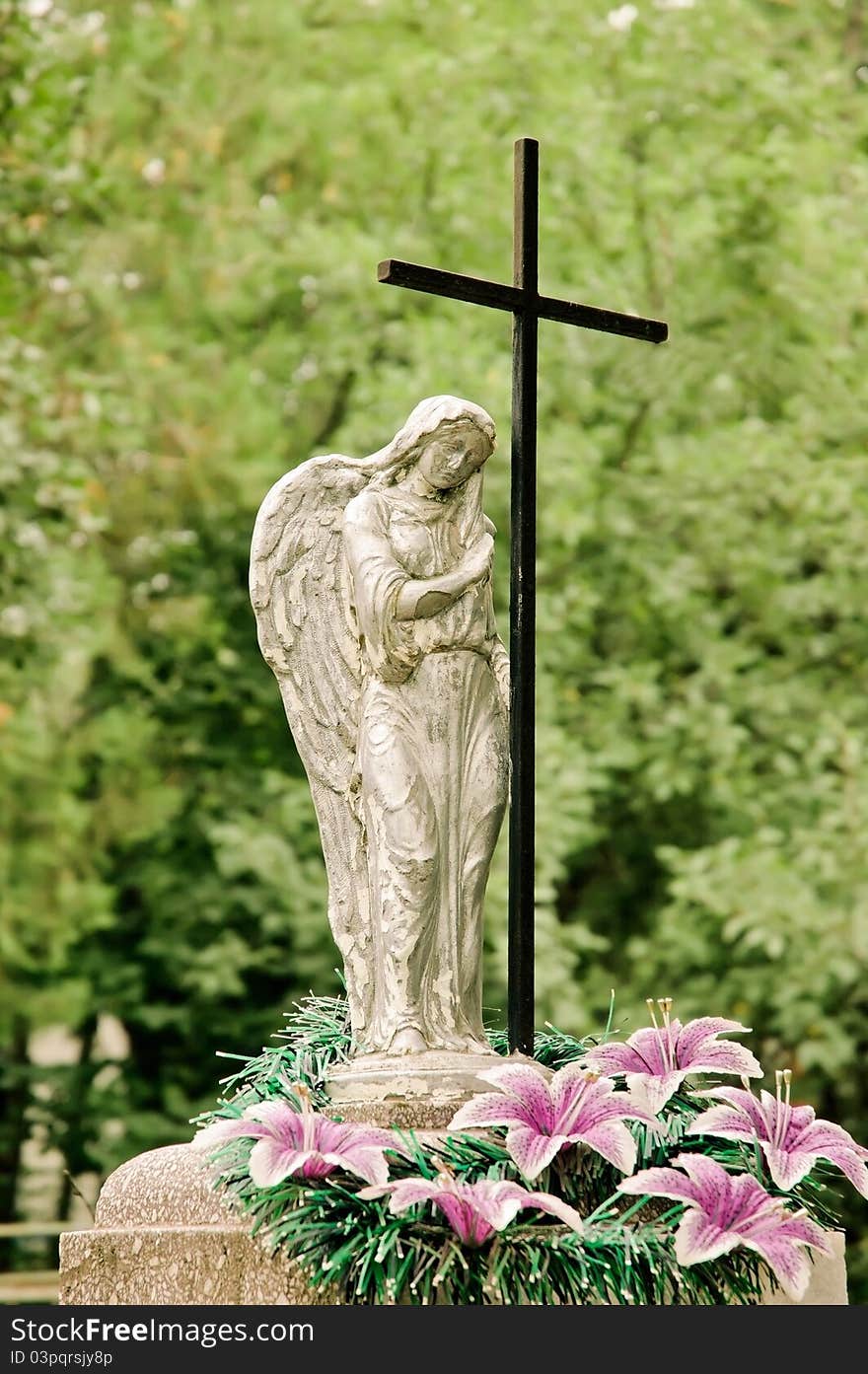 Graveyard Monument: Angel And Cross