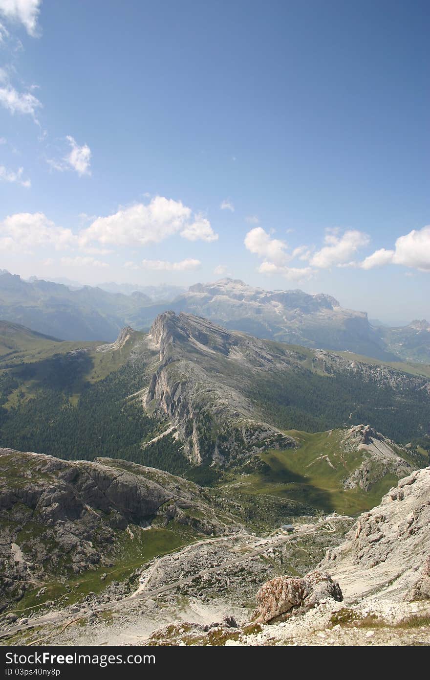 Image of one of the more interesting mountings in the Dolomites.