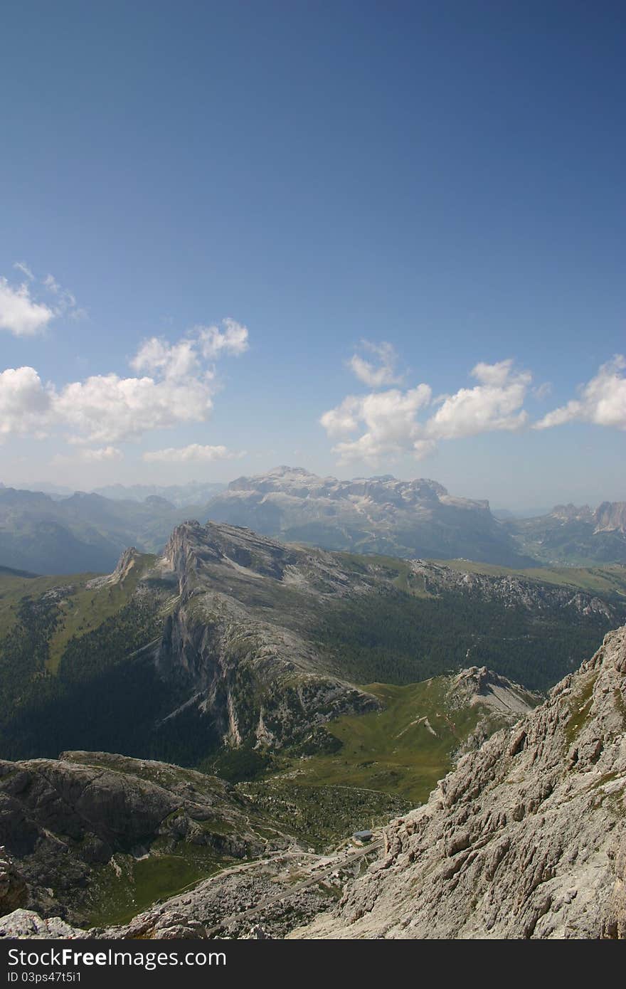 Image of one of the more interesting mountings in the Dolomites.