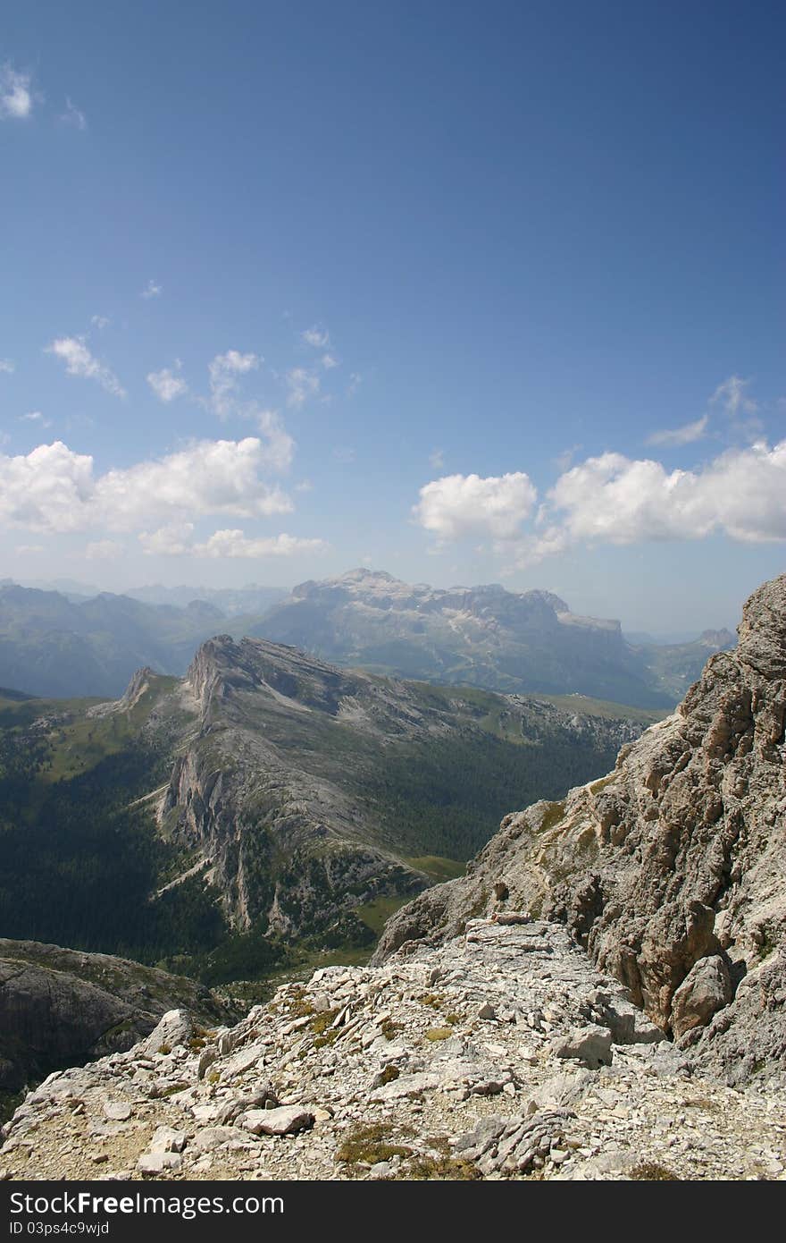 Image of one of the more interesting mountings in the Dolomites.