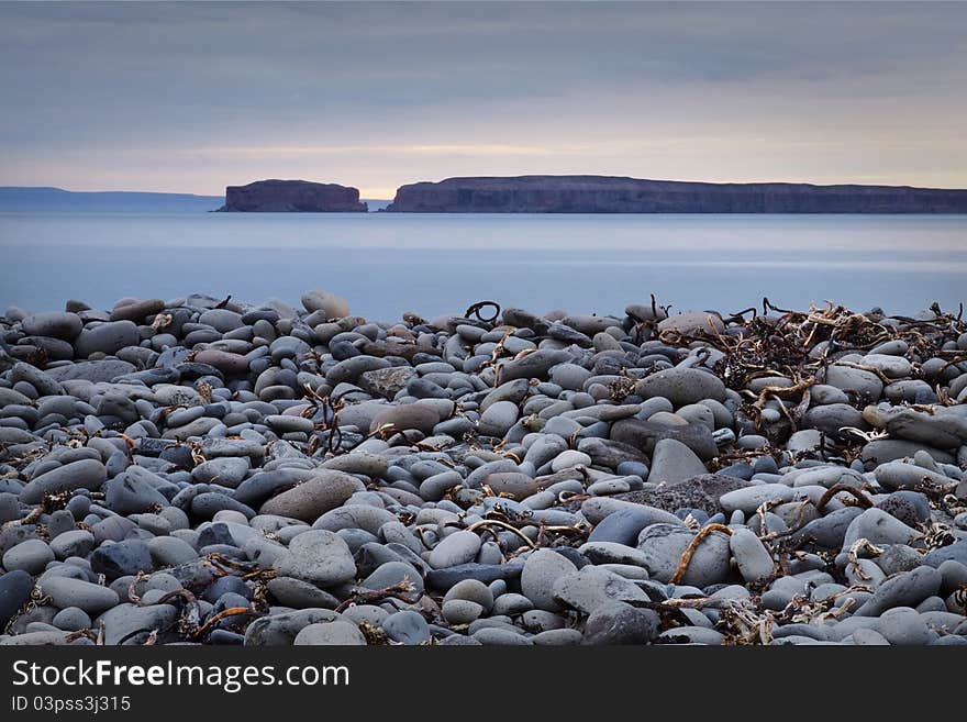 Iceland: Pebbly beach