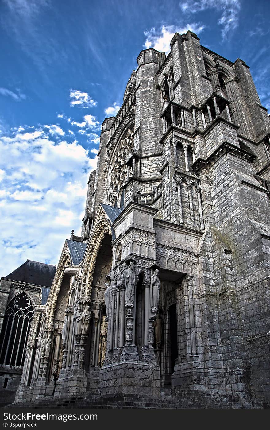 Vertical view chartres cathedral, Chartres, France