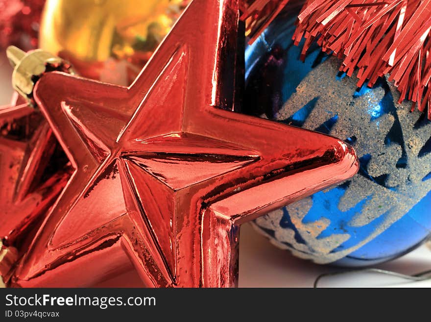 An abstract Christmas image featuring colorful Christmas decorations.