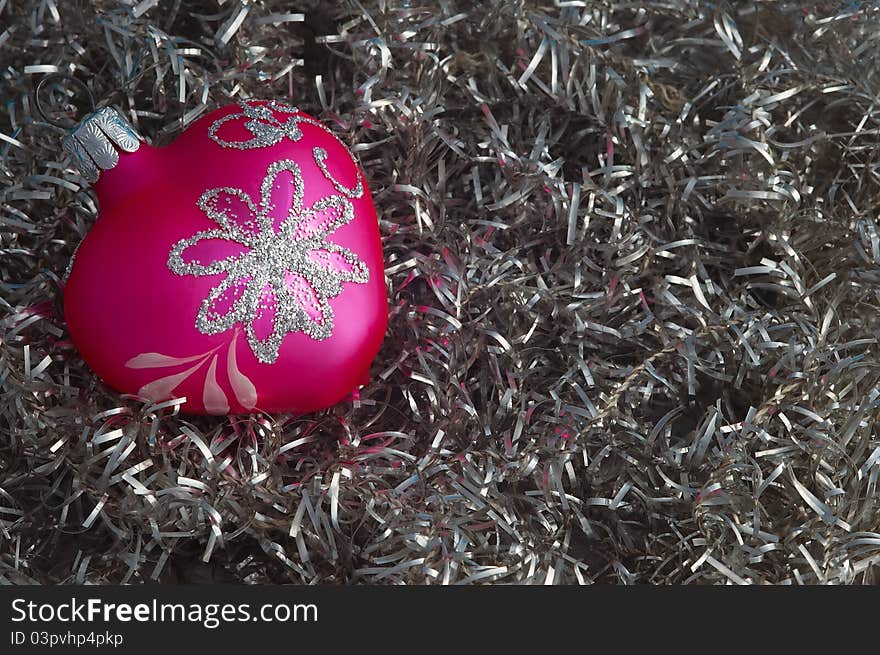 Christmas decorations shaped heart decorated with paintings fuss.