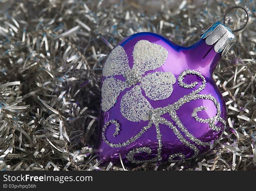 Christmas decorations shaped heart decorated with paintings fuss.