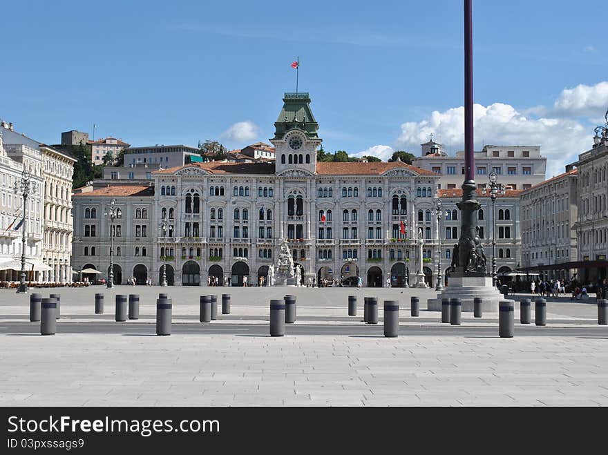 Square units of Italy, a city on the Mediterranean. Square units of Italy, a city on the Mediterranean