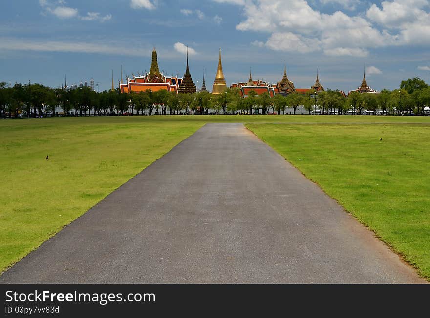 Path to temple of emerald buddha in Bangkok