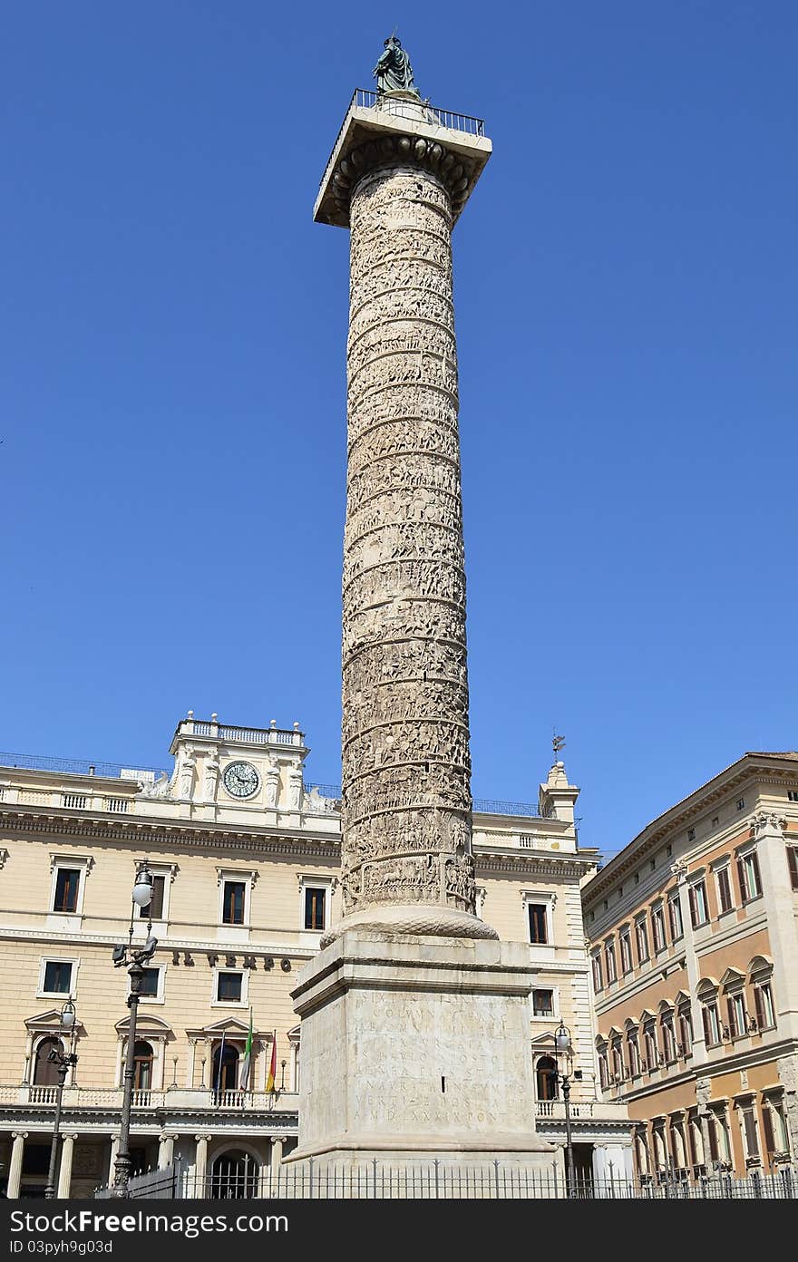 Piazza Colonna In Rome - Italy