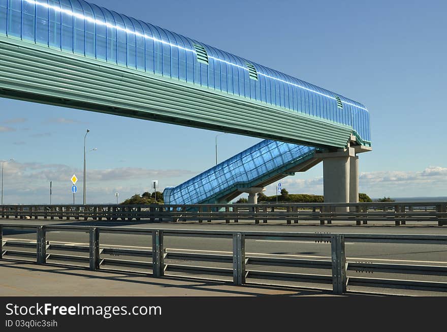 Elevated pedestrian crossing