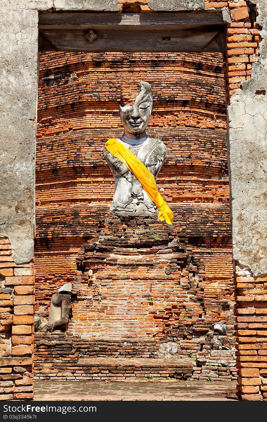 Image buddha in ayutthaya thailand