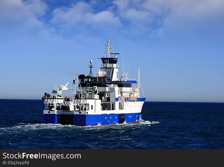 Oceanographic ship