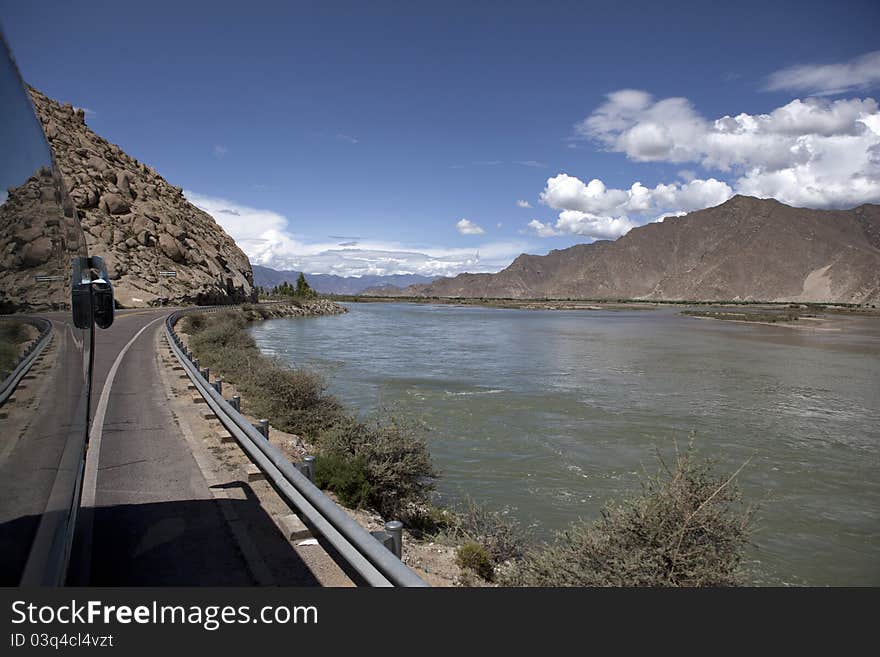 Lhasa River