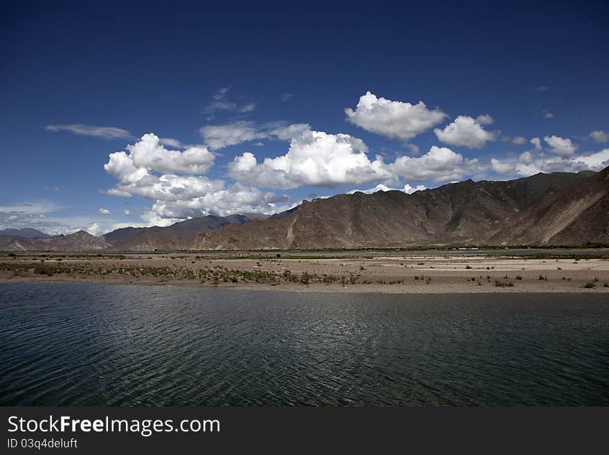 Lhasa River