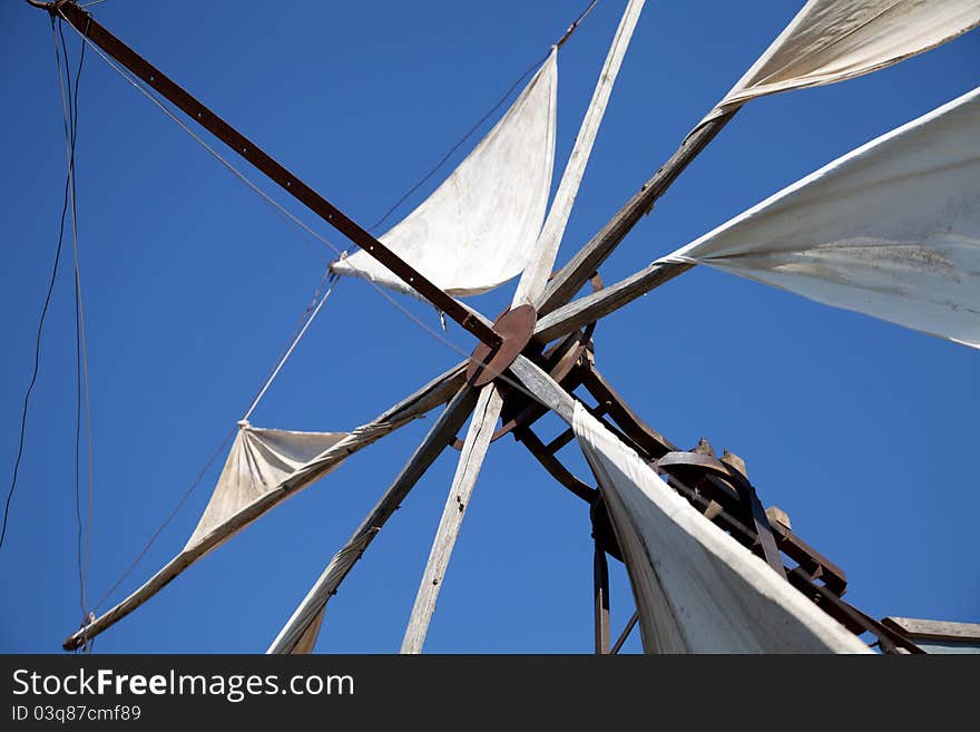 Wind turbine to power a water pump, close-up