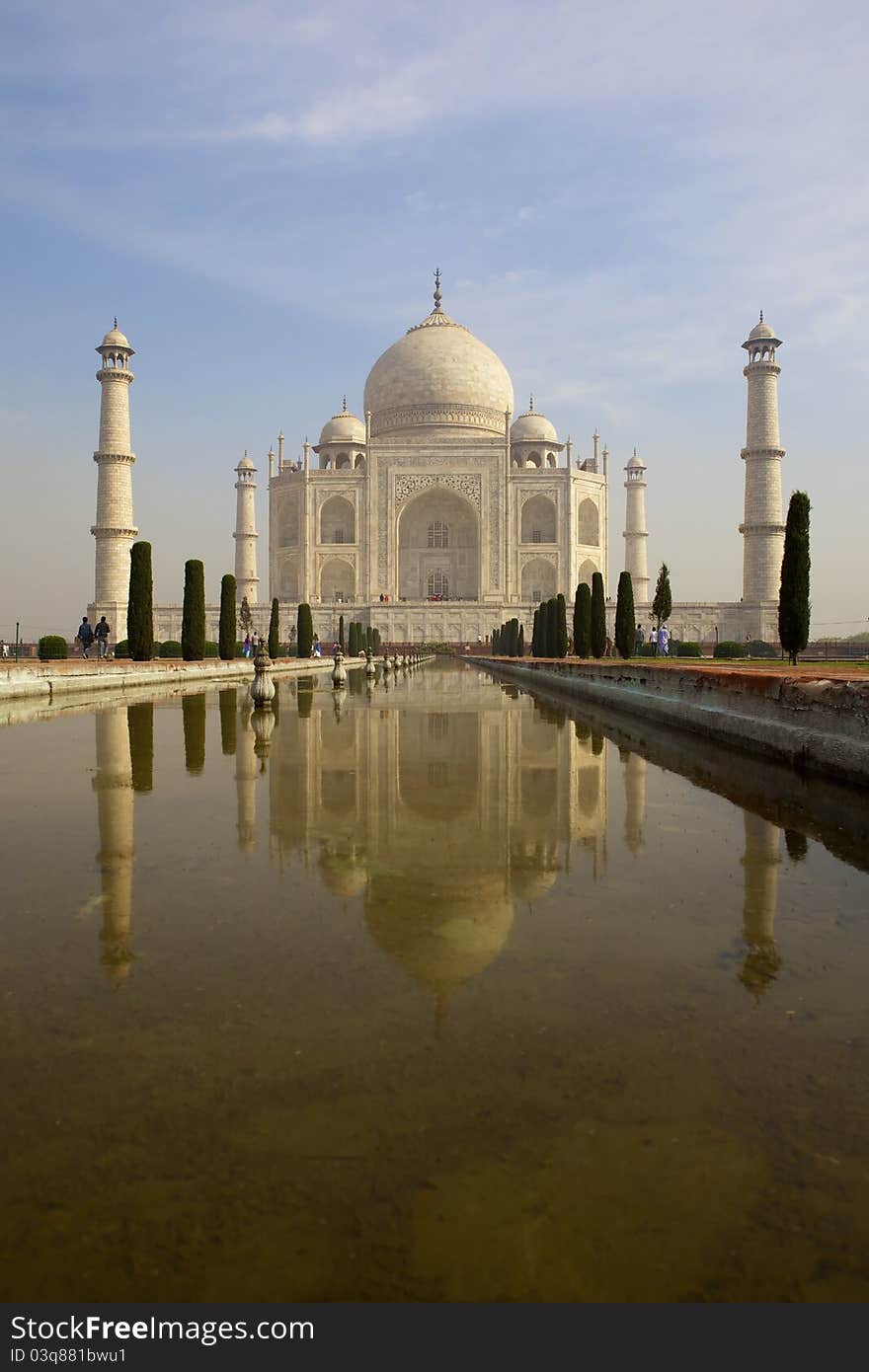 Taj Mahal reflecting in the pond.