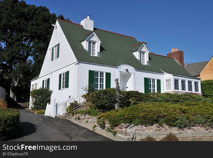 Single family house two storys with driveway