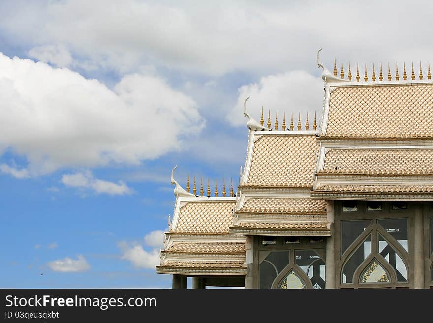 Beautiful Architecture Of White Temple Roof