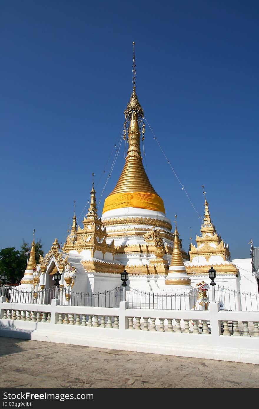 Golden Pagoda relic of the Buddha