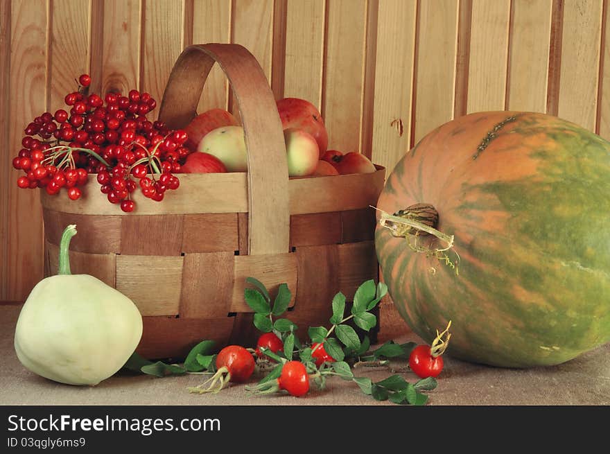 Vegetables, fruit and berries