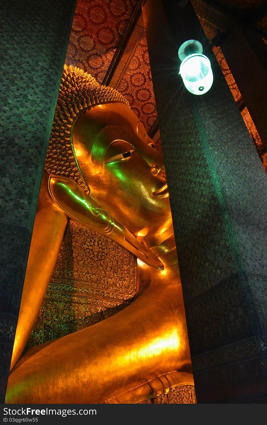 Reclining Buddha at Wat Pho, Bangkok, Thailand