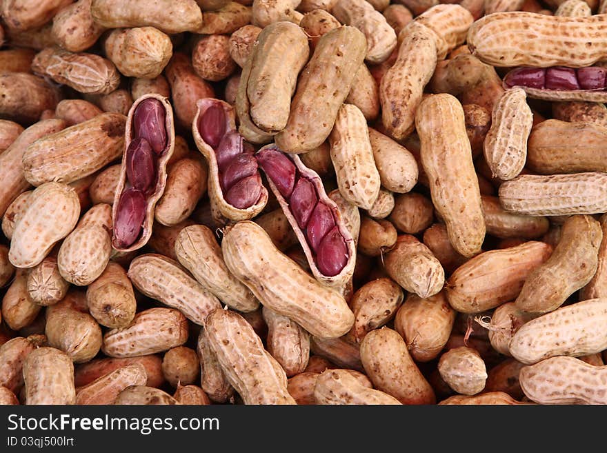 Ready to eat boiled peanuts.