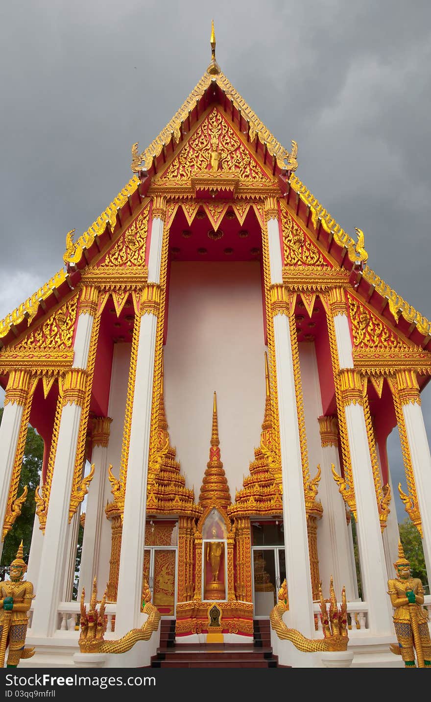 Infront of the thai temtple in cloudy