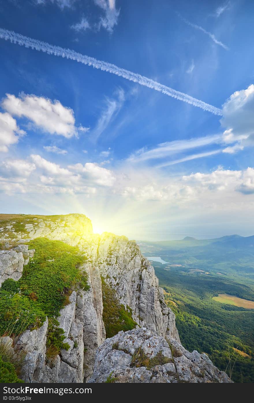 Top of the mountain on the background of the cloudy sky. natural composition