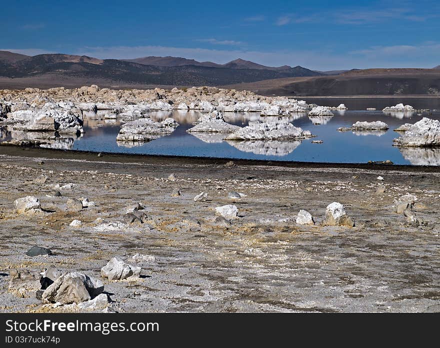 Tufas At Mono Lake