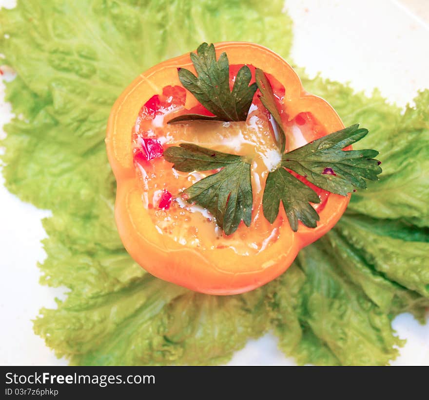 Stuffed sweet pepper with egg