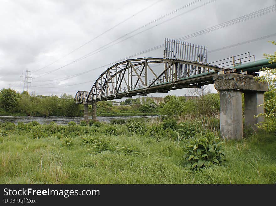 Last of Glasgow's Clyde Bridges upstream. Last of Glasgow's Clyde Bridges upstream.