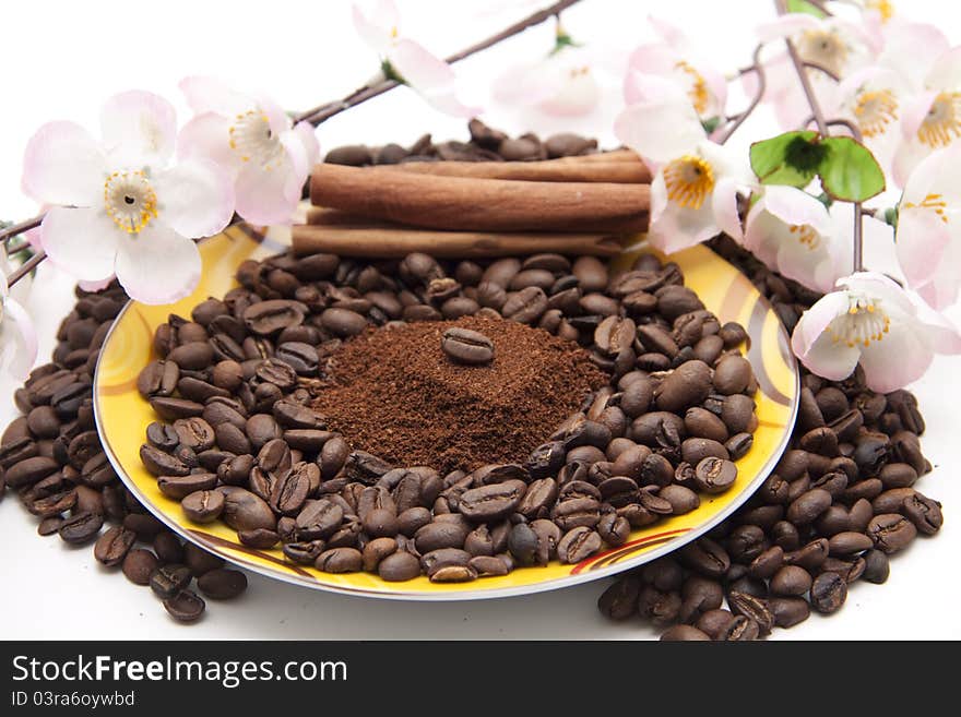 Offee beans with cinnamon