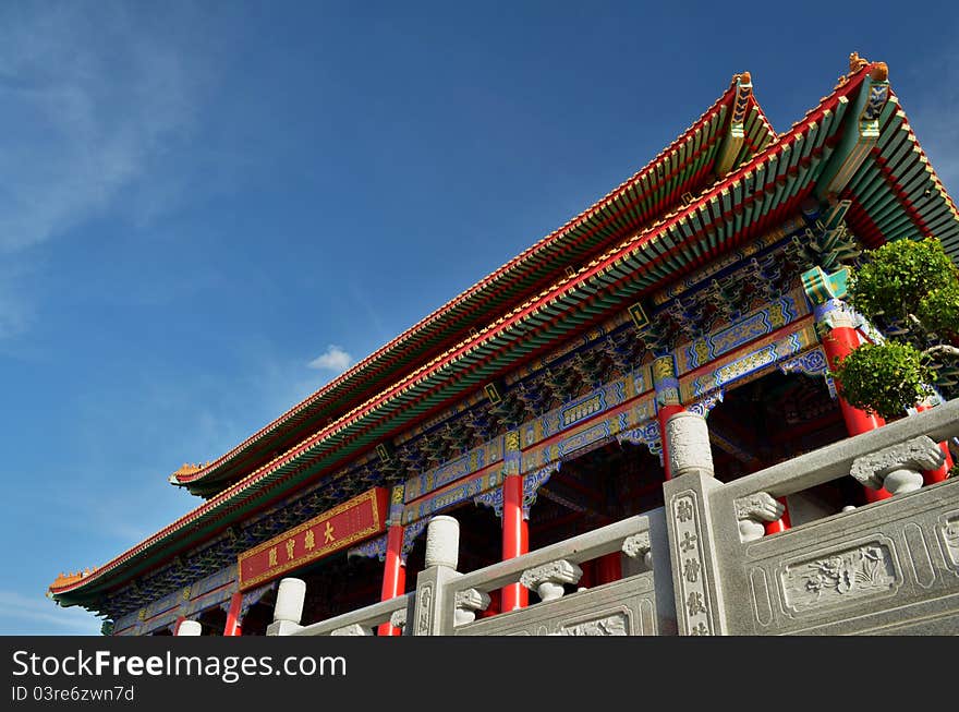 Colorful lengnoeiyi chinese temple in bangkok