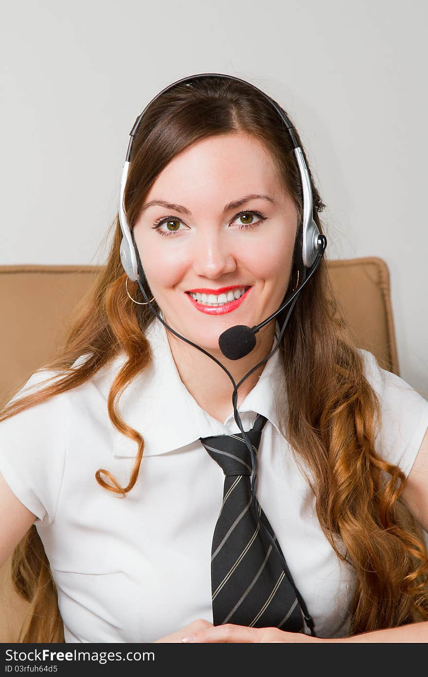 CUSTOMER SERVICE AGENT