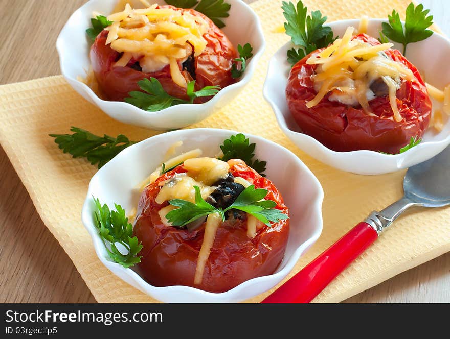 Baked stuffed tomatoes