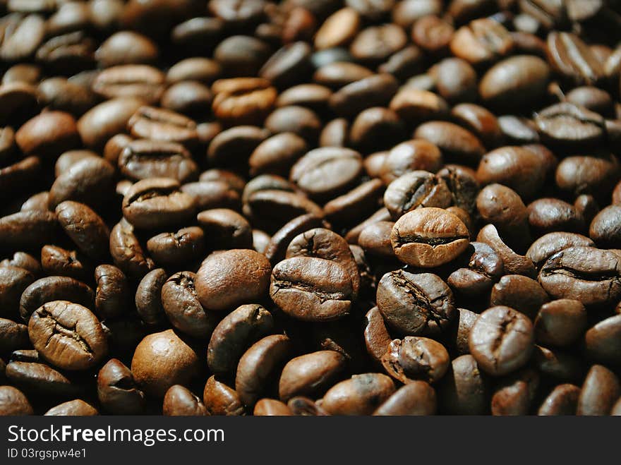 Scattering of brown coffee beans