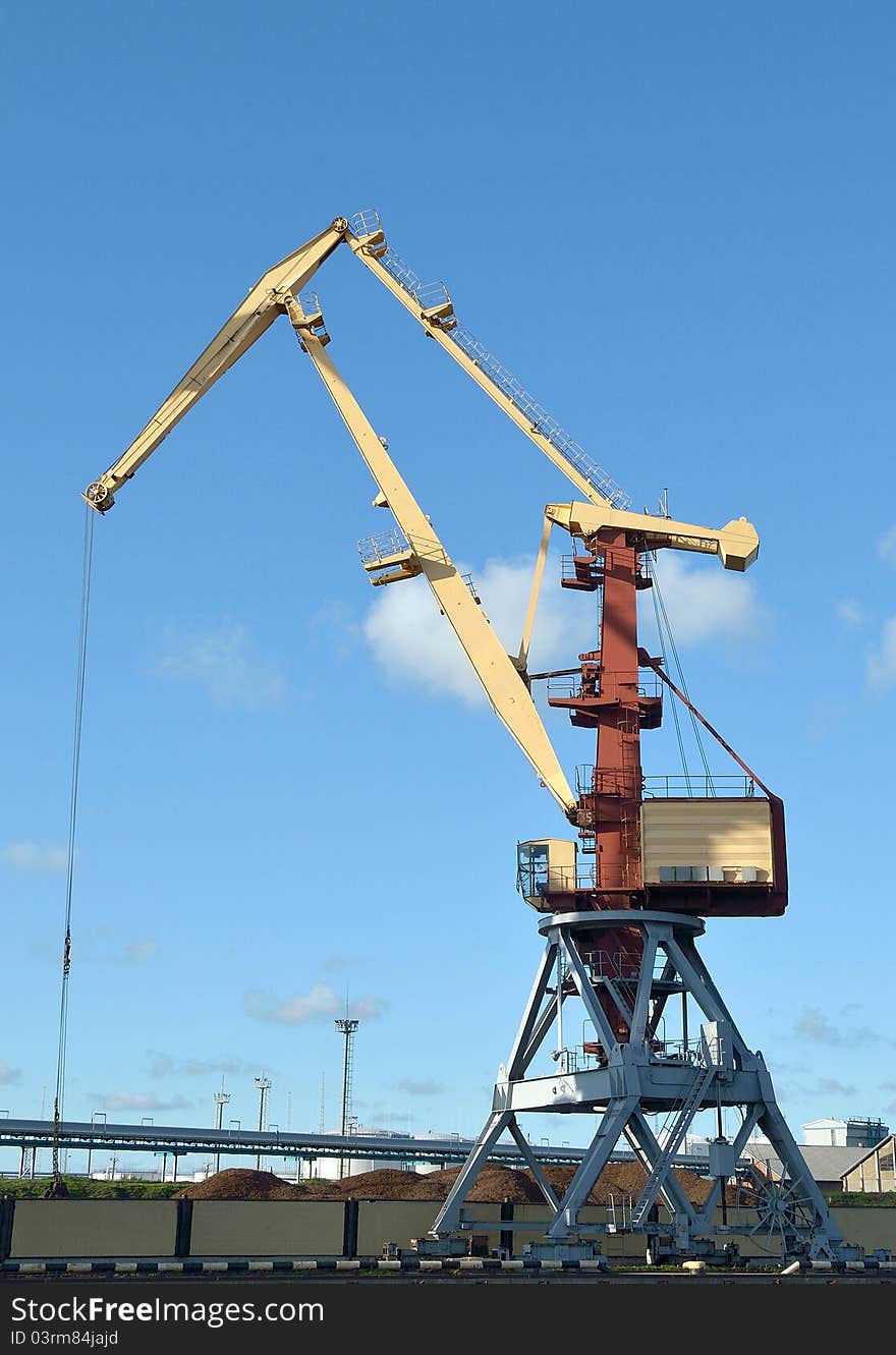 Iron port crane terminal business