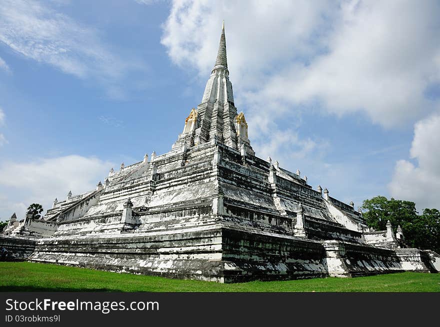 Phu khoa thong Pagoda, Ayutthaya