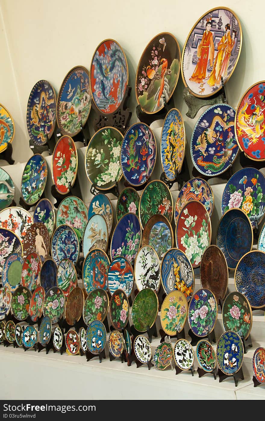 Cloisonné dishes