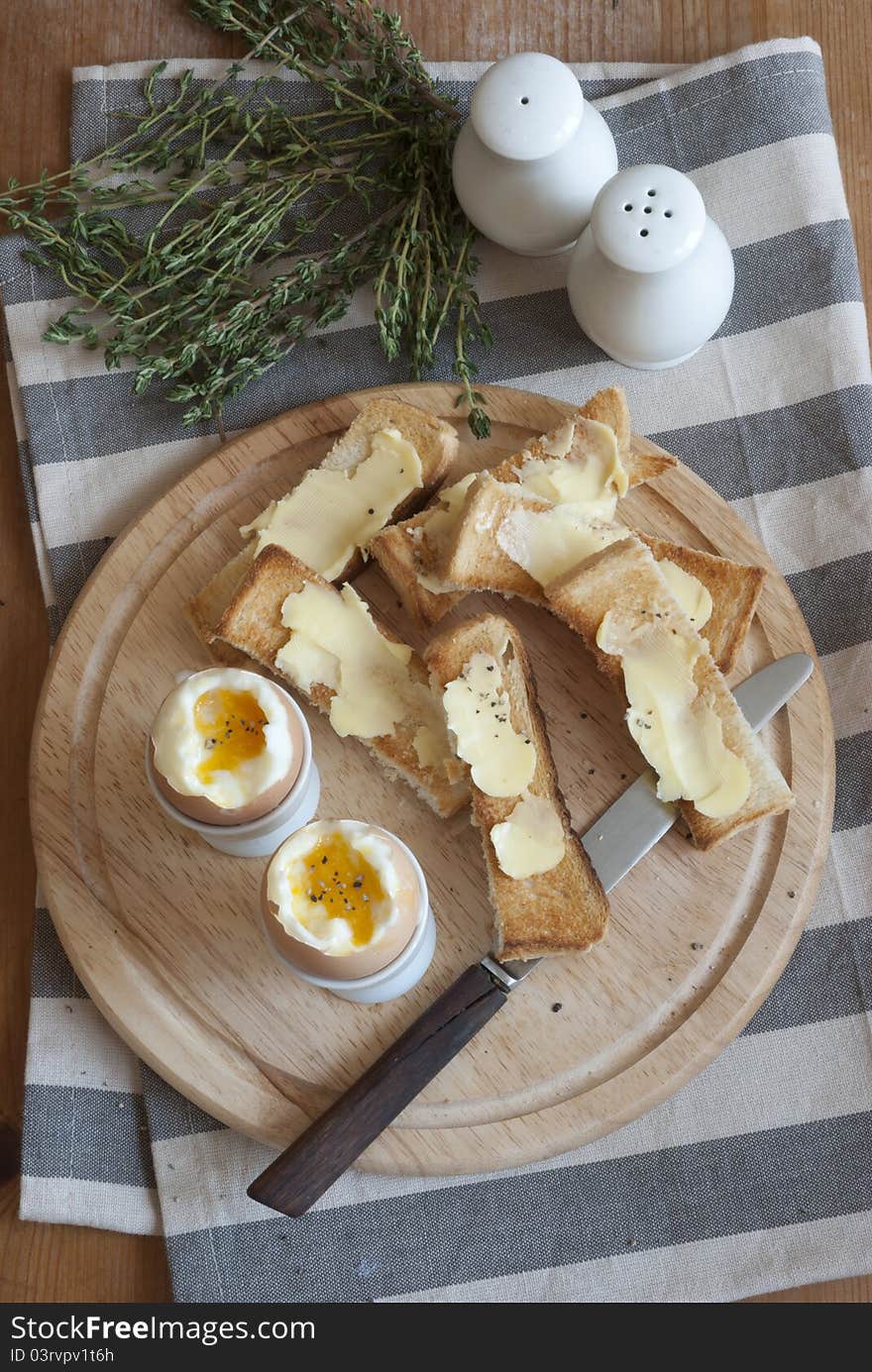 Eggs with toast