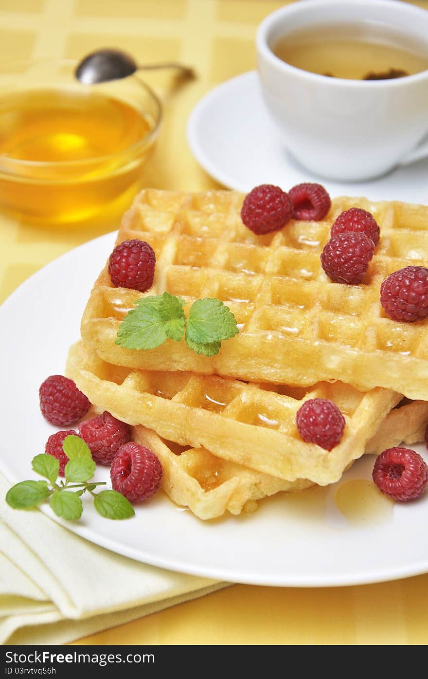 Waffles with raspberryes