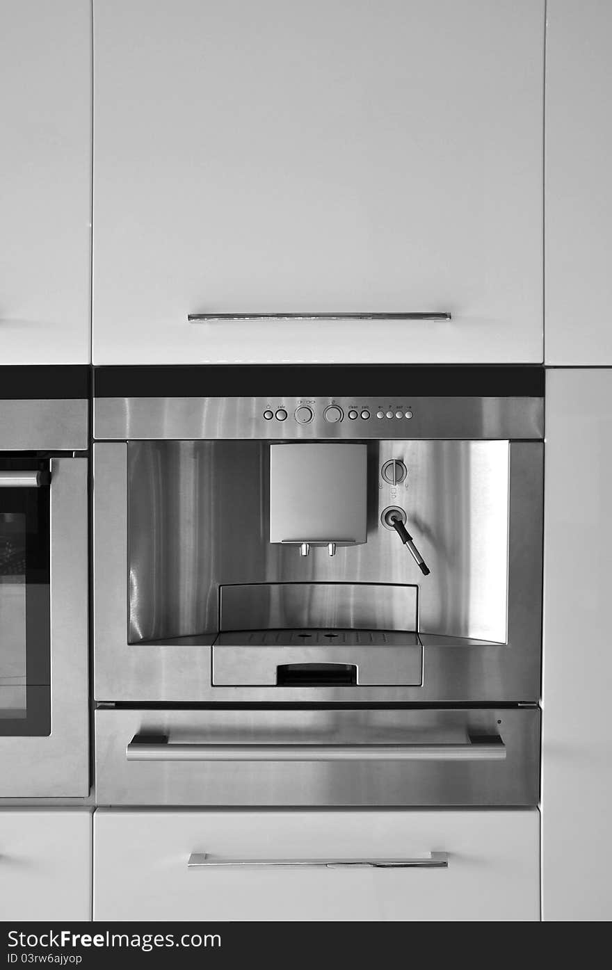 This is a modern and beautiful kitchen. This is a modern and beautiful kitchen