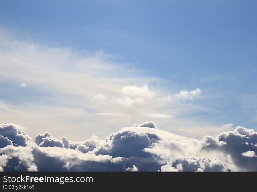 Sky arc of clouds