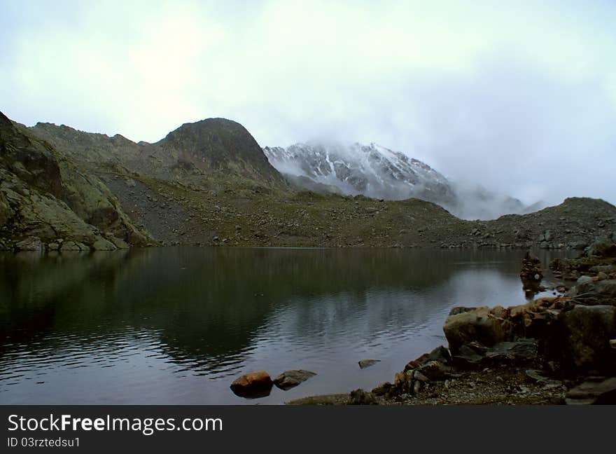 Hiking in frensh alpes in summer