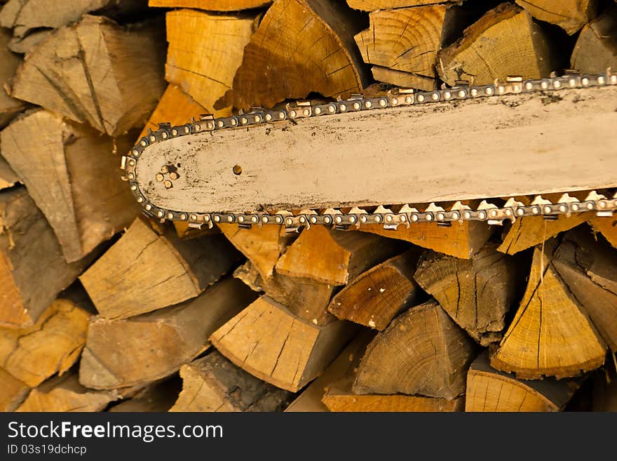 Chainsaw blade and Wood stack