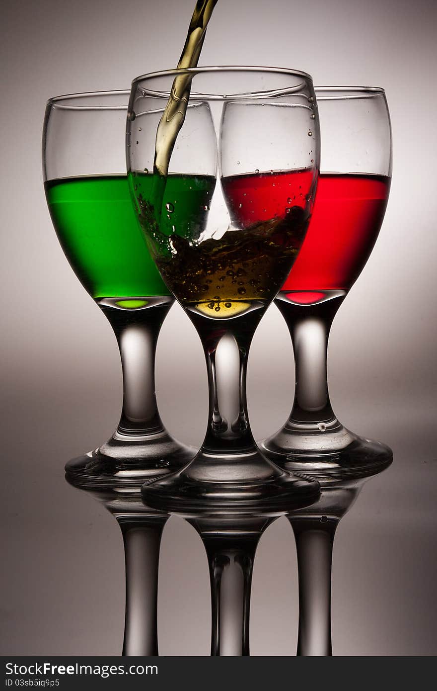 Glasses of colored water, i use red and green because most people eyes will love this color combination. Glasses of colored water, i use red and green because most people eyes will love this color combination