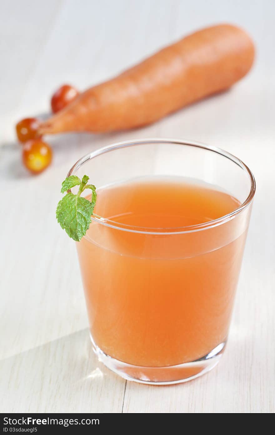 Fresh carrot juice and carrot