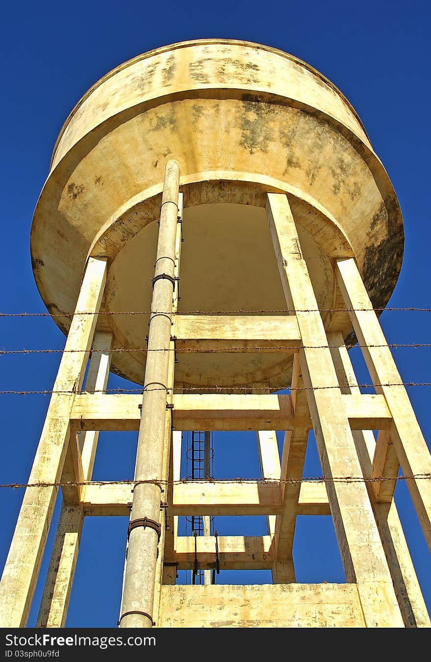 Emergency Water Tank elevated over a Mortar structure